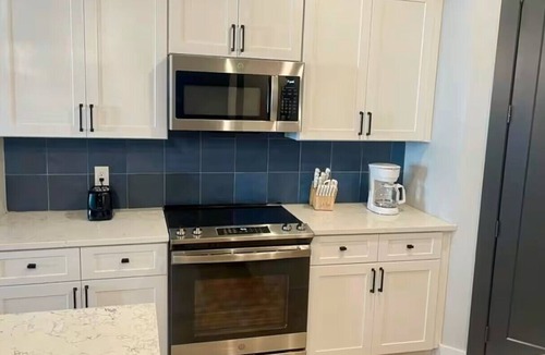 Princeton House | Rose- 3, One Double Room, Sleeps 2 + Free Wifi