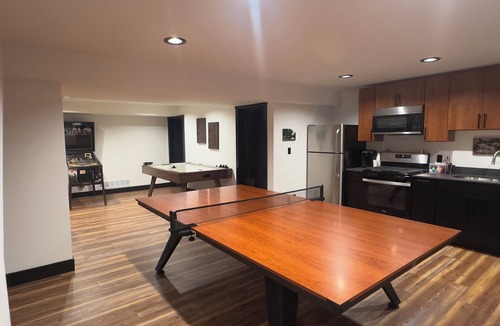 St. James House | Rustic charm meets modern comfort on 154 acres of Missouri countryside.