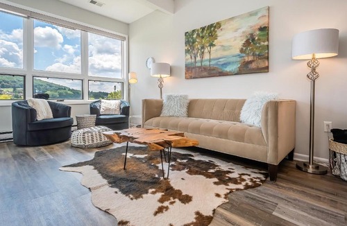 McHenry House | Ski Harbor 11