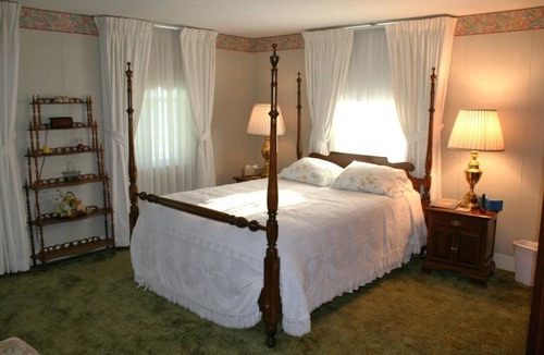 Owego House | Spacious, Iconic, Central New York Farmhouse.
