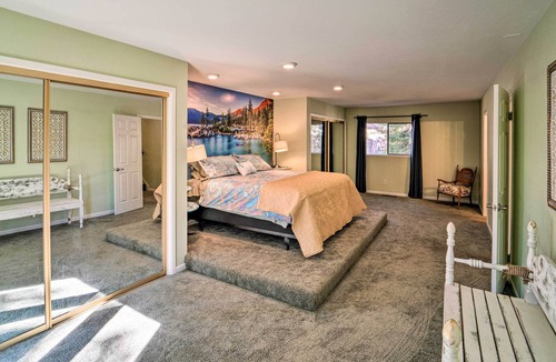 Upper Kingsbury House | Stateline Escape - 6 Mi to Heavenly & Lake Tahoe!