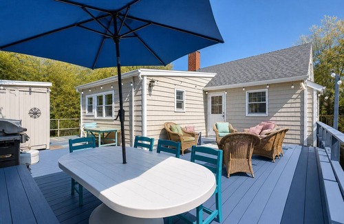 Ocean Beach House | Steps from the beach, Ocean Beach/Seaview border. 5 bedrooms, AC, outdoor shower