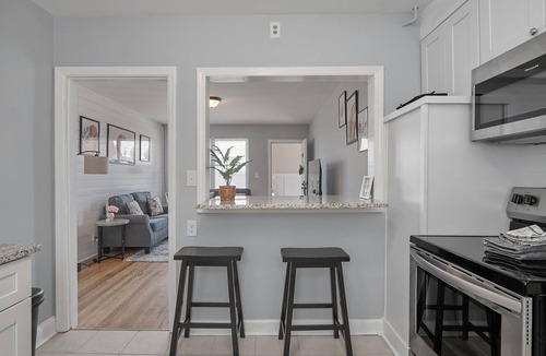 Cottage Line Apartment | Steps to the Beach/Pool, Bay Side Suite