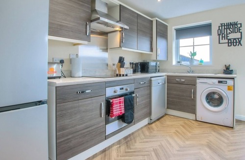 Sunderland Apartment | Sunderland Haven: Modern 4-Bedroom Family Retreat