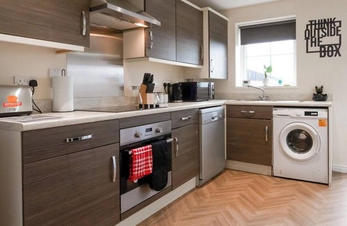 Sunderland Apartment | Sunderland Haven: Modern 4-Bedroom Family Retreat
