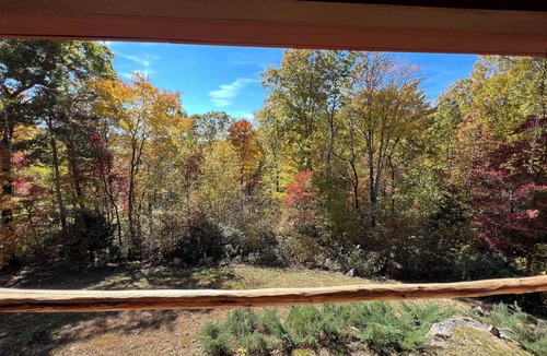 Spencer Cabin | Unique 3-Bed Cabin with fireplace and waterfall