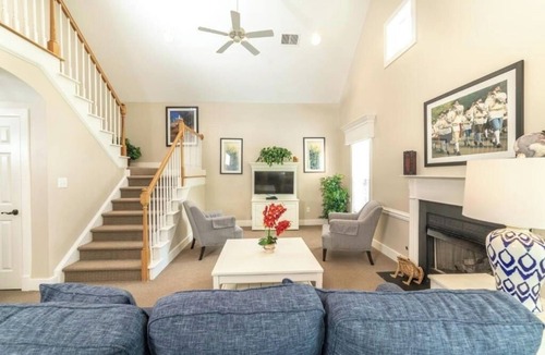 Lackey Resort | Upscale Gated Retreat w/Plush Bed & Garden Views Minutes from Jamestown