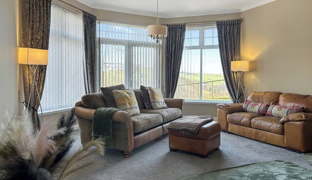 5 bedroom accommodation in Hawick