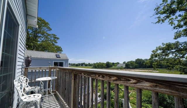 Beautifully Updated Beach House w/ Views! - Prime Location!!!!