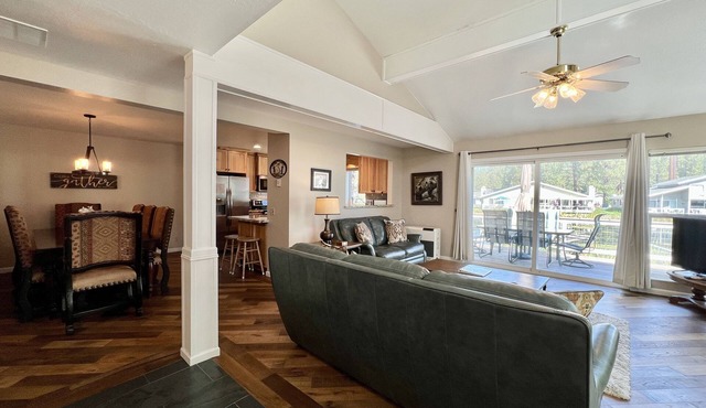 Cozy Townhome on Plumas Pines