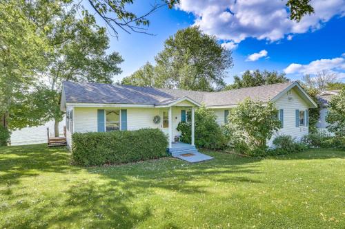 Lake Champlain Cottage w/Deck & Sunset Views!