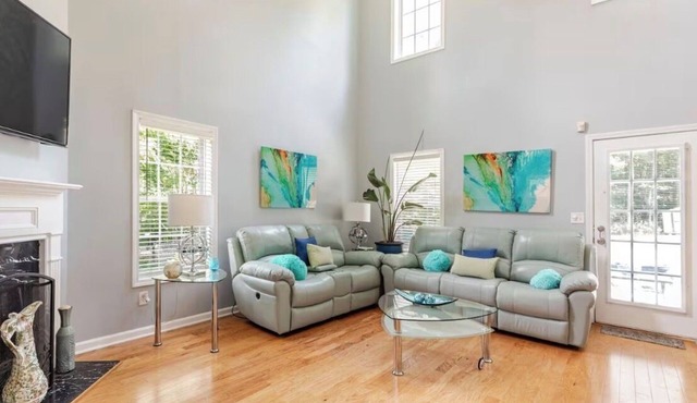 Modern Southern Charm Near Airport & Downtown ATL