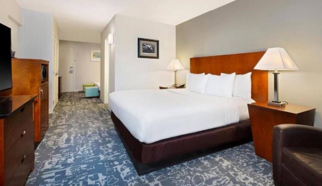 Resort Style Stay