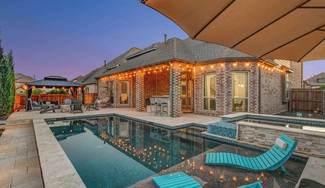 Spacious, Modern Home | Pool, Cinema, Games & More