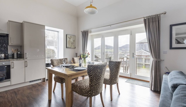STABLES - stylish barn conversion, sleeps 4, close to picturesque Melrose