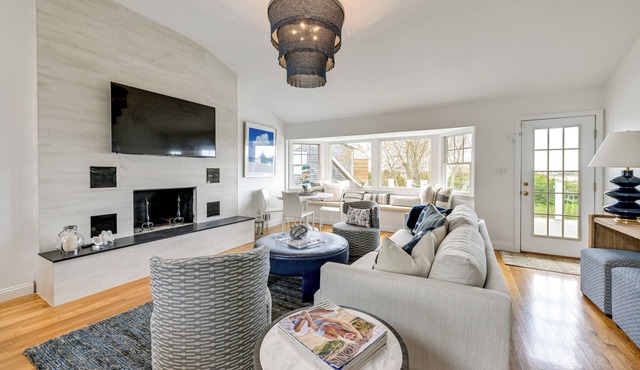 Stunning Westhampton Beach Home w/Private Pool