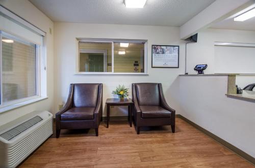 Suburban Studios Winston Salem-University Parkway