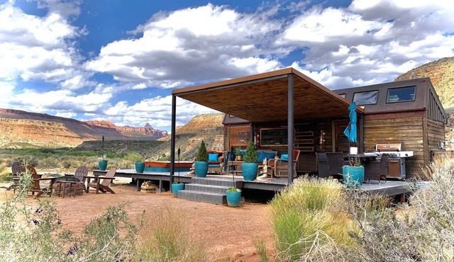 Utah Tiny House for a King Sized Zion Glamping Escape