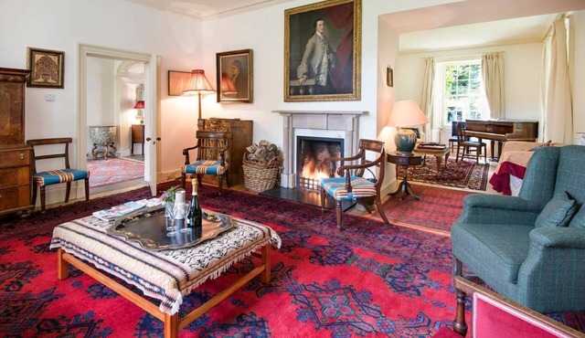 Wallace House - Nine Bedroom Villa, Sleeps 18