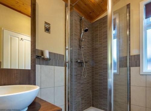 Windermere Retreat - White Cross Bay Holiday Park