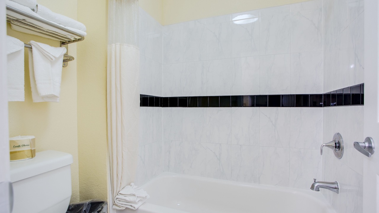 Photo of Bathroom in Northwest Anaheim