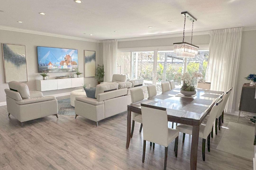 Photo of Livingroom in Hermosa Village
